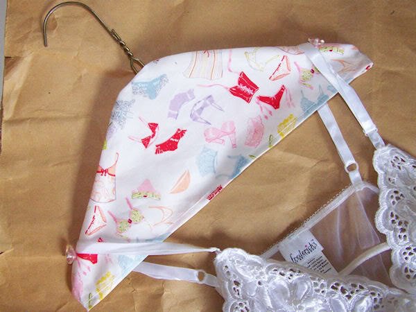 How to Make a Fabric-Covered Clothes Hanger
